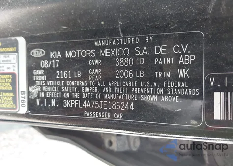 2018 Kia Forte Lx z USA, uszkodzony, nr VIN 3KPFL4A75JE186244